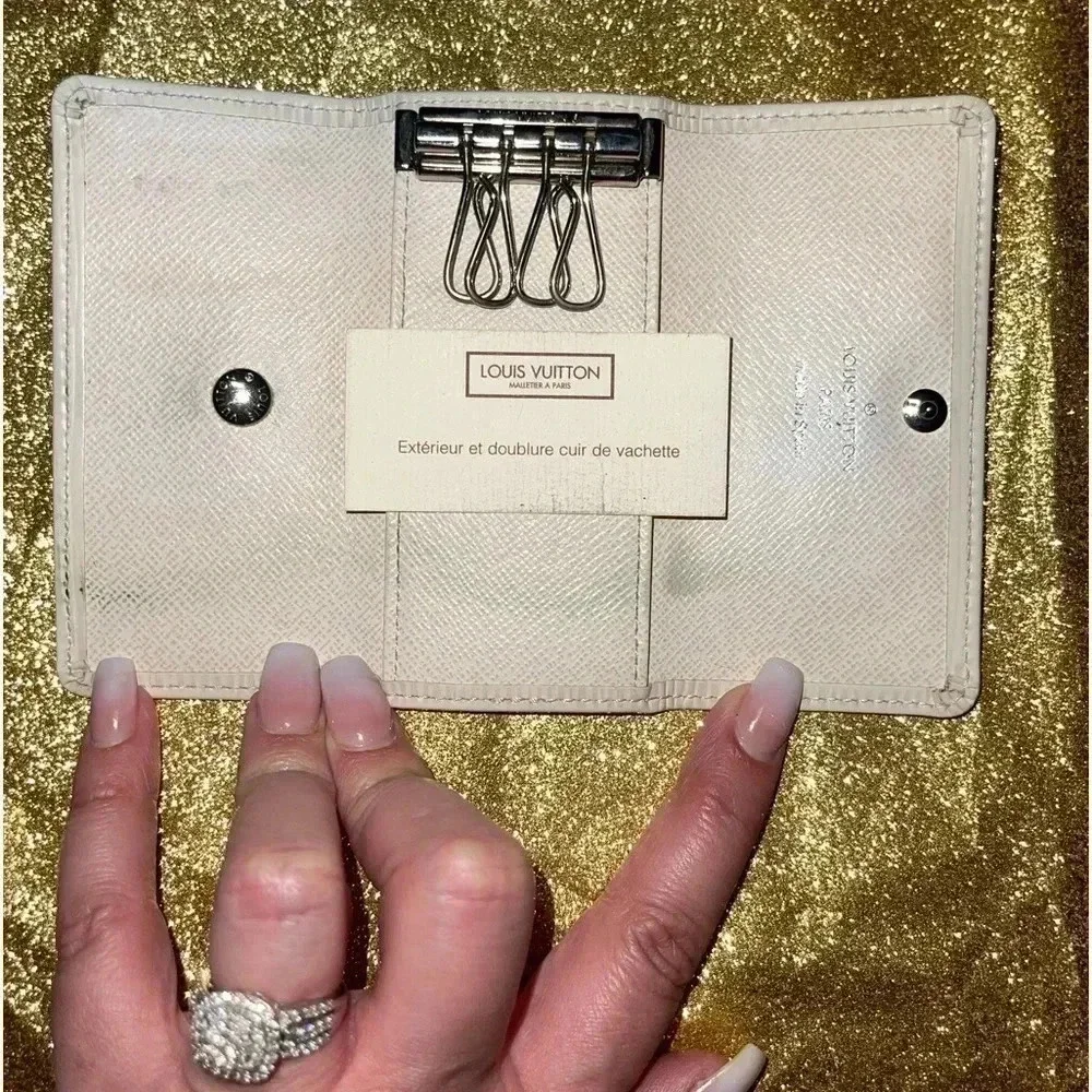 Louis Vuitton White Epi Key Holder